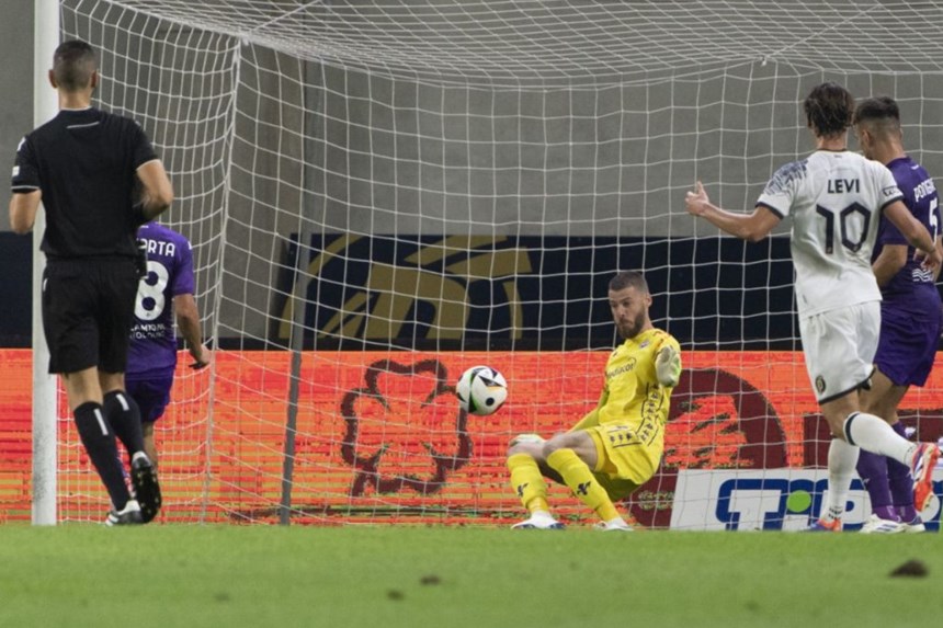 David de Gea tỏa sáng giúp Fiorentina giành vé Conference League