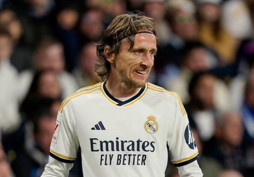Luka Modric Tiếp Tục Hành Trình Huyền Thoại Cùng Real Madrid