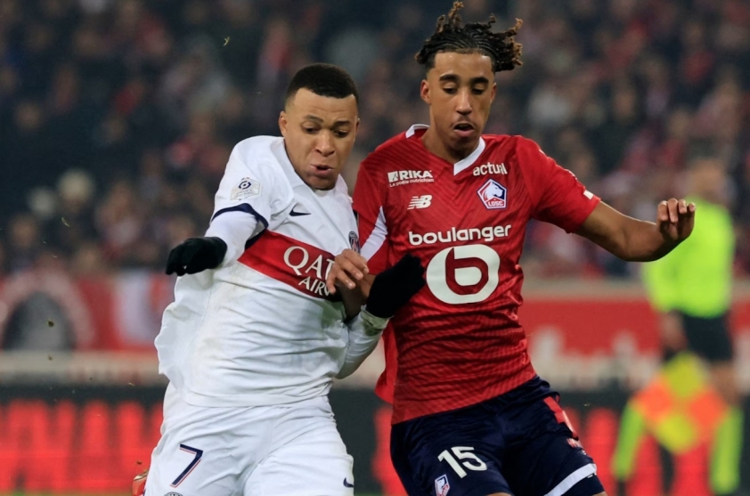 Manchester United hoàn tất thương vụ chuyển nhượng bom tấn với Leny Yoro