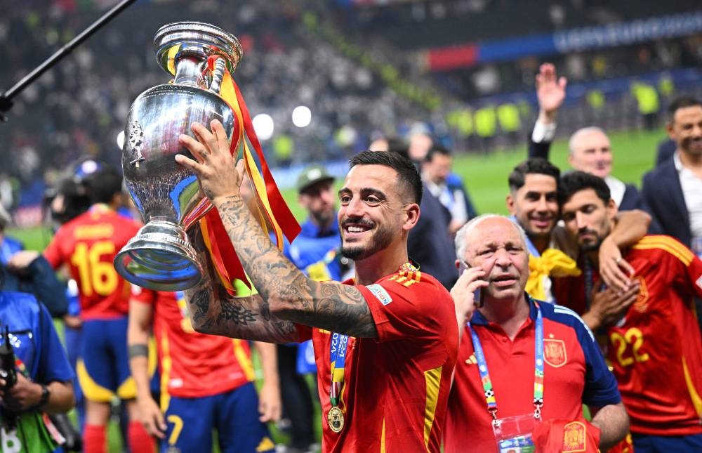 Joselu: Quãng Thời Gian Chói Sáng Đầy Ngạc Nhiên Của Một Ngôi Sao Thầm Lặng