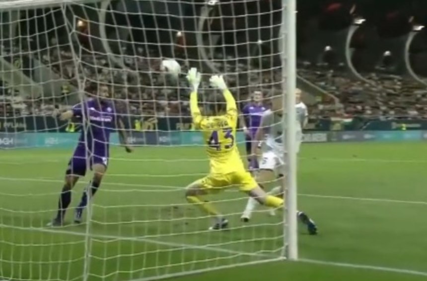 David de Gea tỏa sáng giúp Fiorentina giành vé Conference League