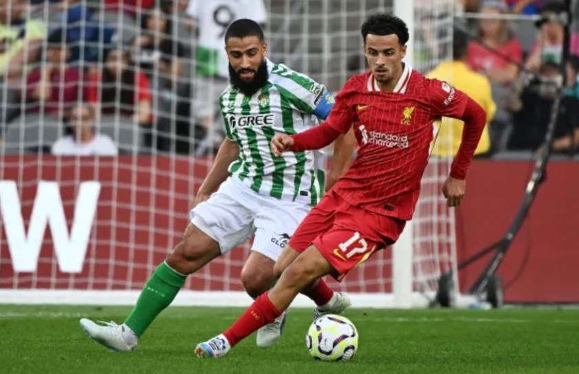 Chấn thương của Curtis Jones đe dọa quá trình chuẩn bị của Liverpool cho mùa giải mới