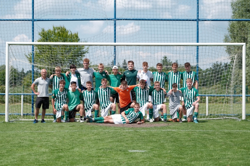 Cầu thủ Việt kiều Hồ Hữu Hưng từ CH Séc gia nhập U19 Việt Nam