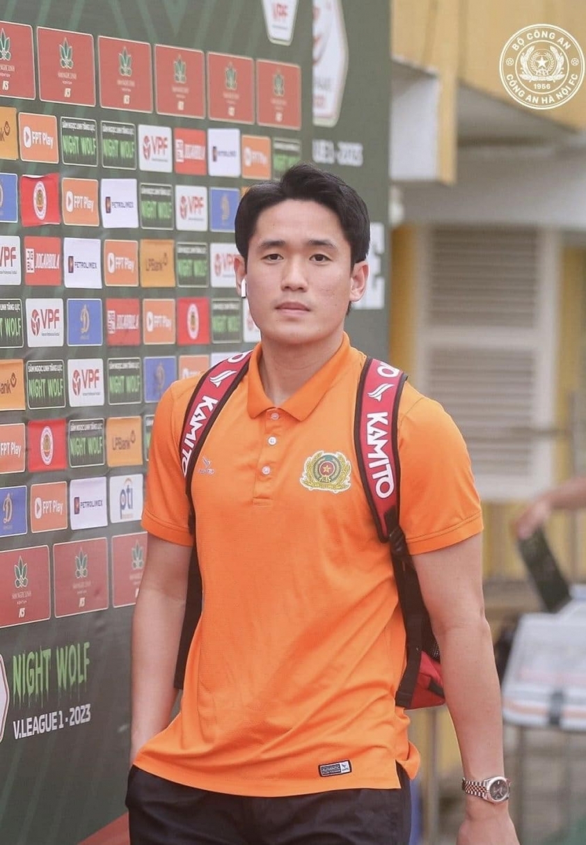 Huỳnh Tấn Sinh cập bến Bình Phước, hướng đến mục tiêu thăng hạng V-League