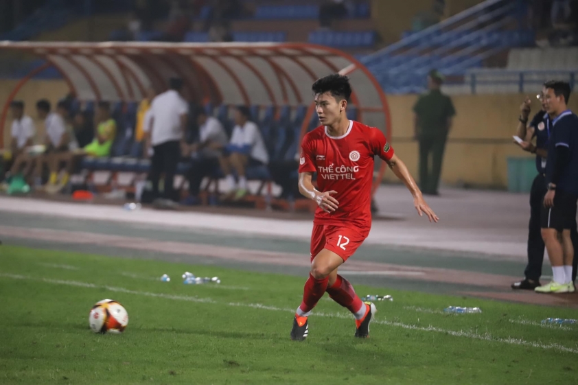 Đội Hình Tiêu Biểu V-League 2023/24: Tranh Cãi Nảy Lửa