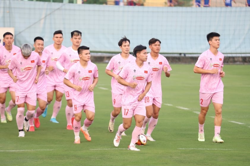 ĐT Việt Nam hội quân chuẩn bị cho AFF Cup 2024 và các trận giao hữu FIFA Days