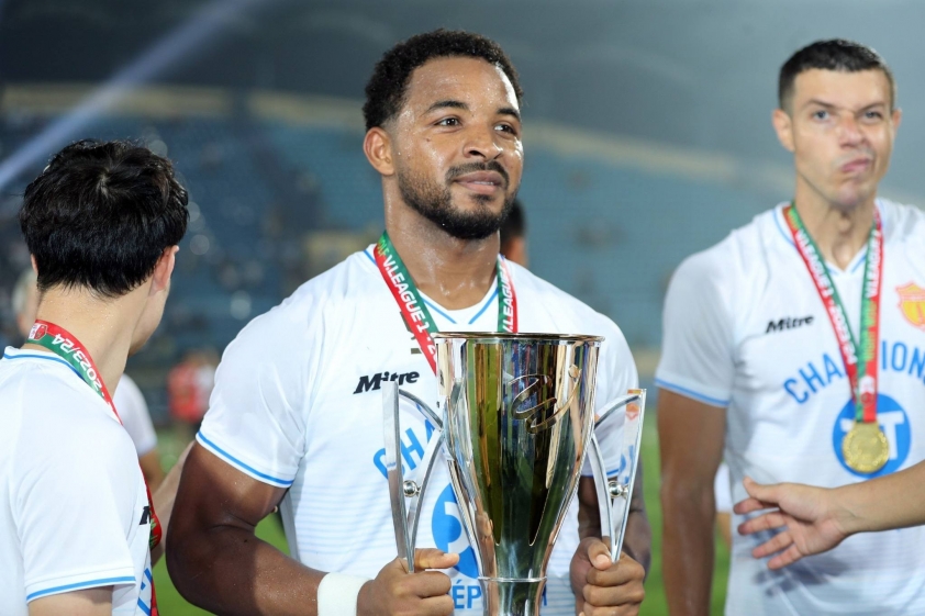 Rafaelson ghi dấu ấn vàng son: Vua phá lưới hiệu suất ghi bàn cao nhất lịch sử V-League