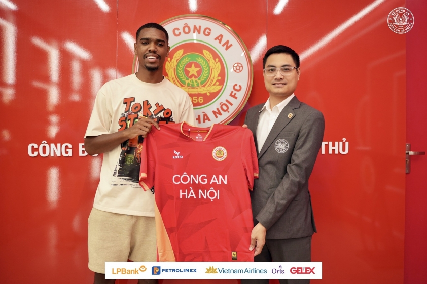 Alan Sebasao Alexandre ra mắt CAHN, CLB vẫn tích cực săn đón tài năng Việt kiều