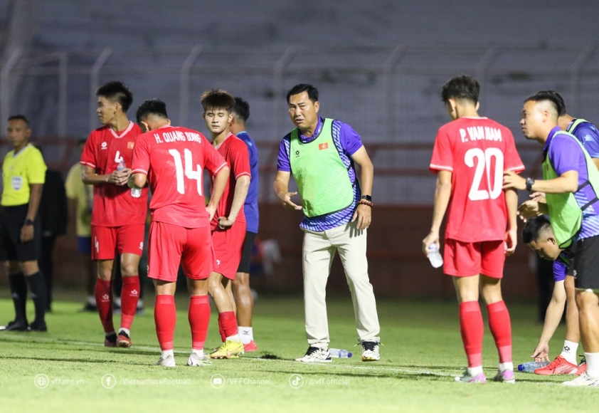 U19 Việt Nam đối mặt với nhiệm vụ khó khăn trước U19 Úc để cạnh tranh suất vào vòng tiếp theo U19 Đông Nam Á