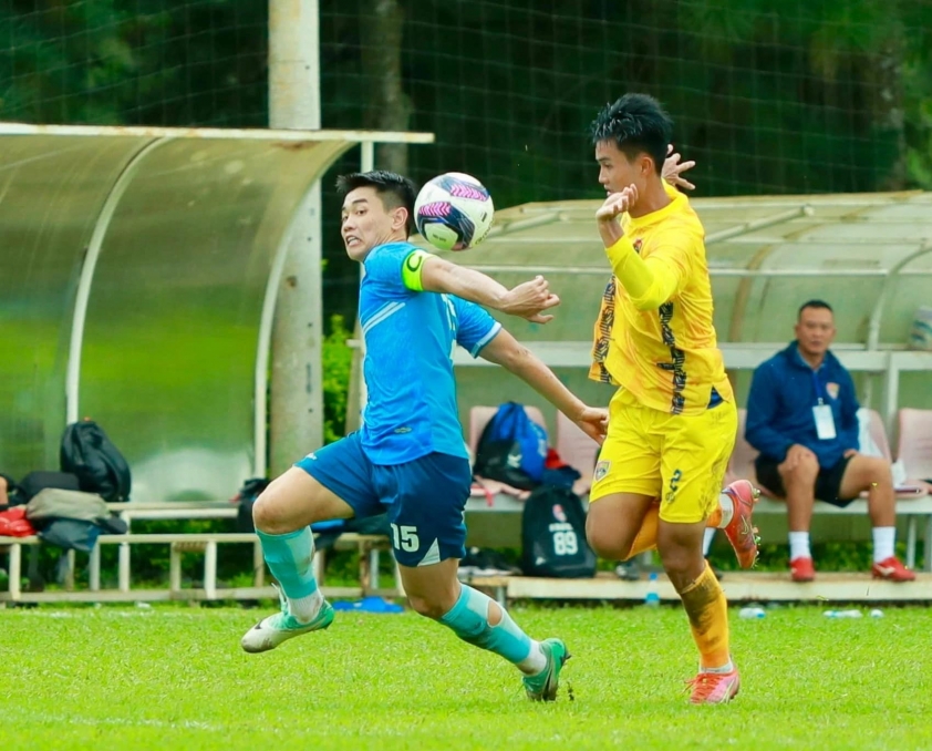 Nguyễn Đình Bắc Tỏa Sáng Lại tại Vòng Loại U21 Quốc Gia 2024