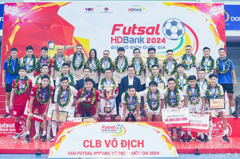 Thái Sơn Nam TP.HCM nhận thư chúc mừng từ LĐBĐ Việt Nam sau chiến thắng tại Giải Futsal VĐQG 2024