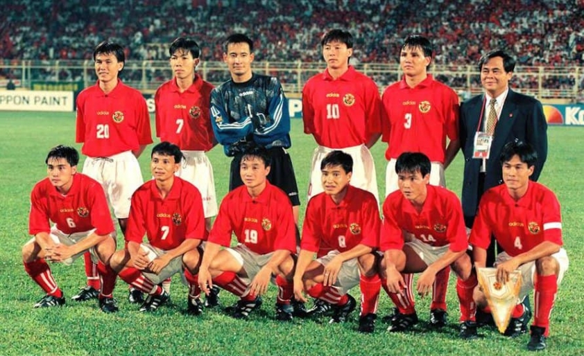 Huyền thoại bóng đá Việt Nam Nguyễn Hồng Sơn được FIFA vinh danh