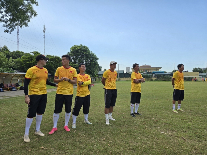 Chuyên gia người Ý Valdir Baldi tham gia khóa học HLV thủ môn chứng chỉ AFC tại Việt Nam