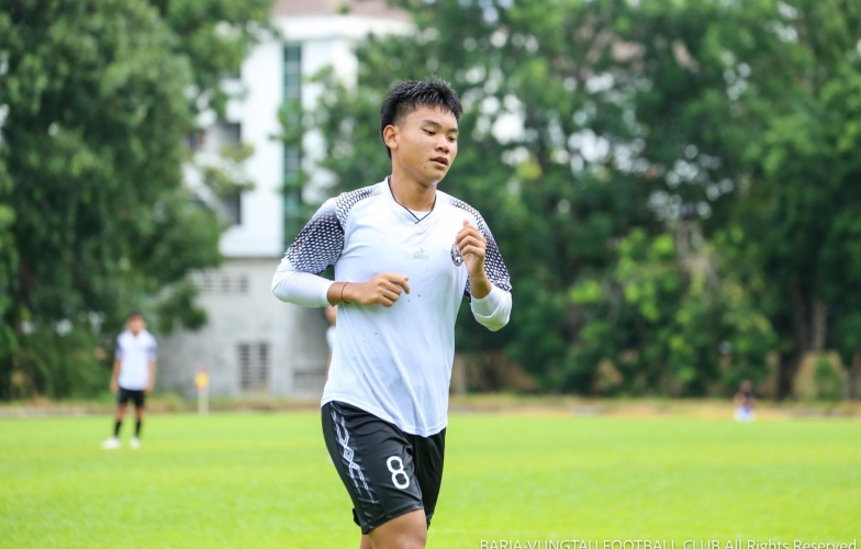 Tài năng trẻ Nguyễn Lê Quang Khôi tỏa sáng rực rỡ tại vòng loại U15 Quốc gia