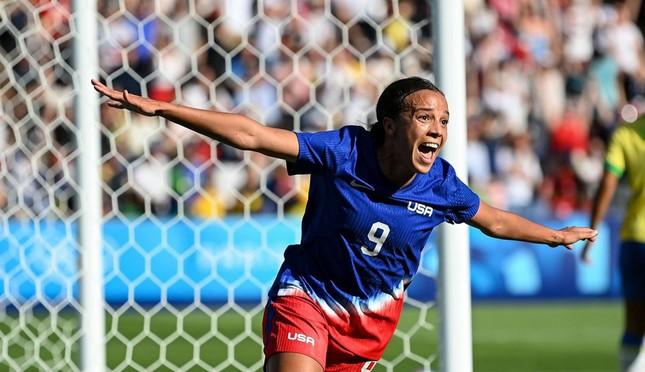 Nữ Mỹ Vô Địch Olympic Lần Thứ 5 Sau Khi Vượt Qua Brazil Trong Trận Chung Kết