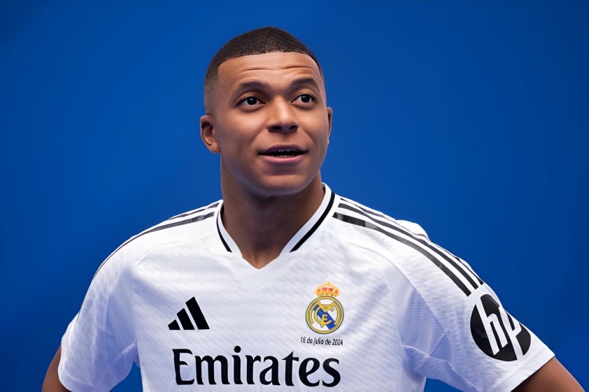 Kylian Mbappe đối mặt với thử thách thích nghi tại Real Madrid, theo lời khuyên của HLV Ancelotti