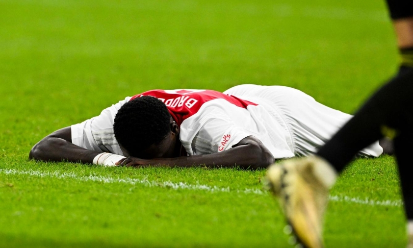 Kỷ lục sút luân lưu vỡ vụn trong trận chiến 34 quả penalty tại Europa League