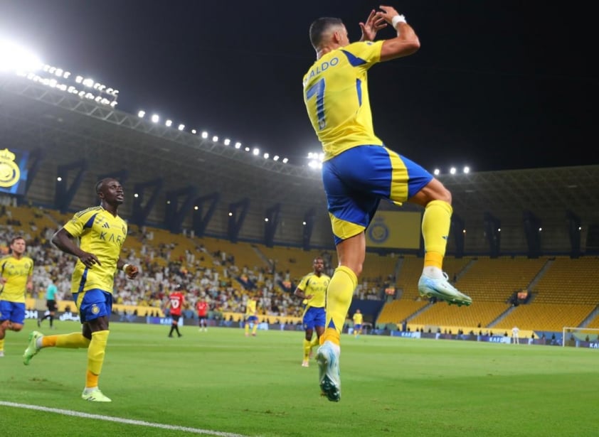 Cristiano Ronaldo tỏa sáng, giúp Al Nassr giành chiến thắng tưng bừng tại Saudi Pro League