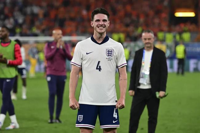 Cú hích từ Declan Rice: Lời hứa uống bia đầu đời của tuyển thủ Anh tại Euro 2024