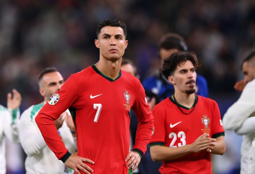 Ronaldo vẫn chưa muốn treo giày vì ước mơ đặc biệt