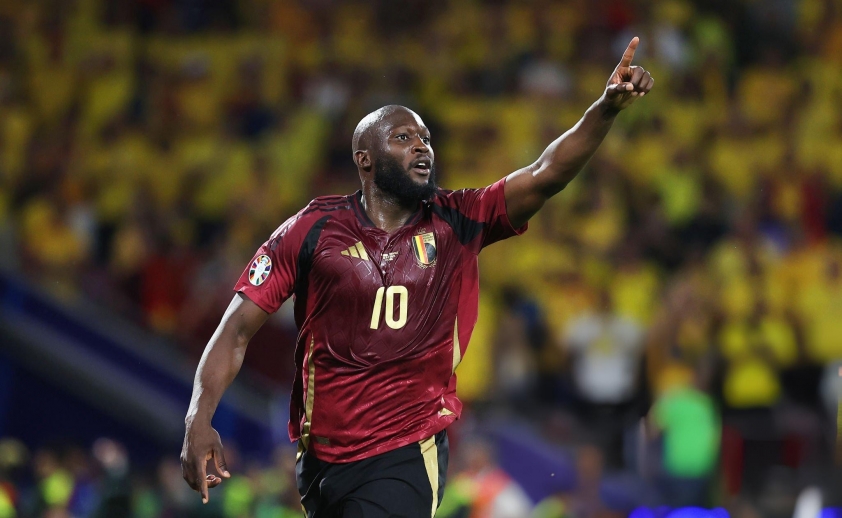 Romelu Lukaku gia nhập AC Milan trong thỏa thuận chuyển nhượng bất ngờ sau trận đấu với Ukraine tại Euro 2024