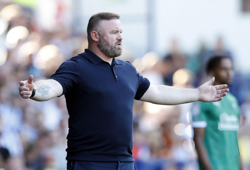 Câu hỏi kỳ lạ giúp Wayne Rooney được bổ nhiệm làm HLV Plymouth