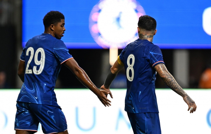 Enzo Fernandez chuẩn bị trở thành đội phó bất chấp bê bối phân biệt chủng tộc