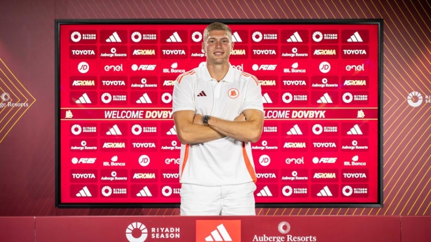 AS Roma Khoe Sức Mạnh Tài Chính Khi Chiêu Mộ Tiền Đạo Artem Dovbyk