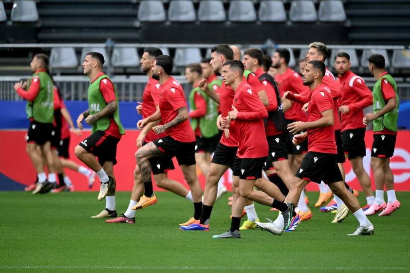 Italia đối đầu Albania: Đương kim vô địch khởi đầu hành trình bảo vệ ngôi vương Euro