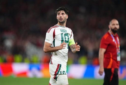 Tình hình chấn thương của tiền đạo Hungary: Barnabas Varga thoát khỏi nguy hiểm nhưng có nguy cơ không thể tham gia vòng 16 đội