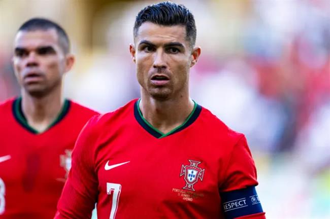 Ronaldo Mang Băng Đội Trưởng, HLV Martinez Khẳng Định Vai Trò Lãnh Đạo Của Siêu Sao 39 Tuổi