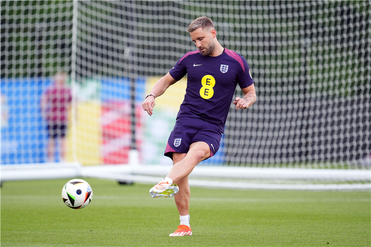Luke Shaw nhận được sự ủng hộ khởi động trận bán kết EURO 2024 khi bình phục chấn thương