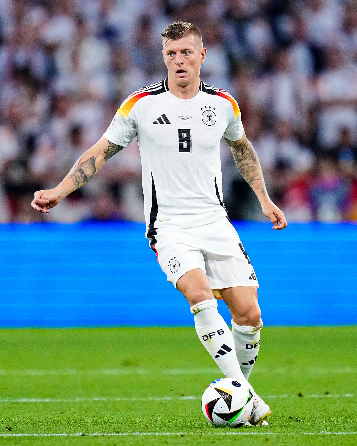 Kỳ Lạ Chiêu Trói Tay Toni Kroos Của ĐT Tây Ban Nha