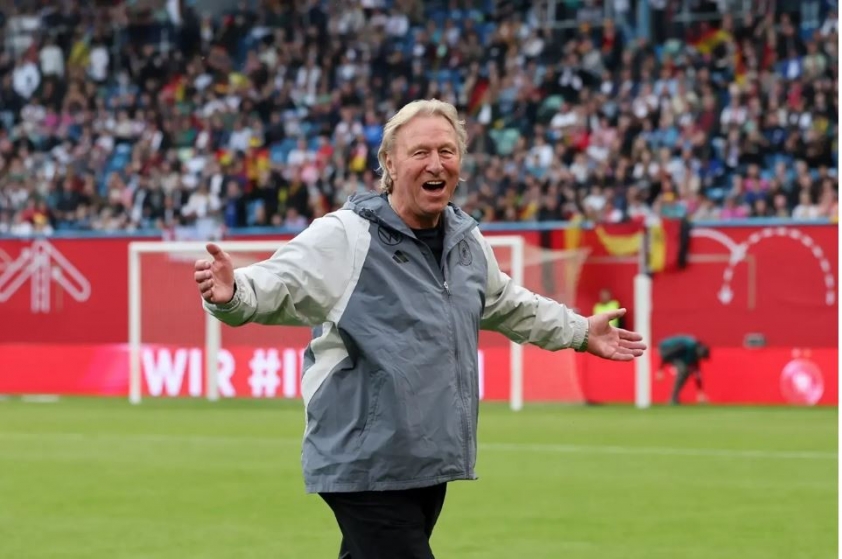 HLV Horst Hrubesch chia tay ĐT nữ Đức sau trận tranh huy chương đồng Olympic Paris