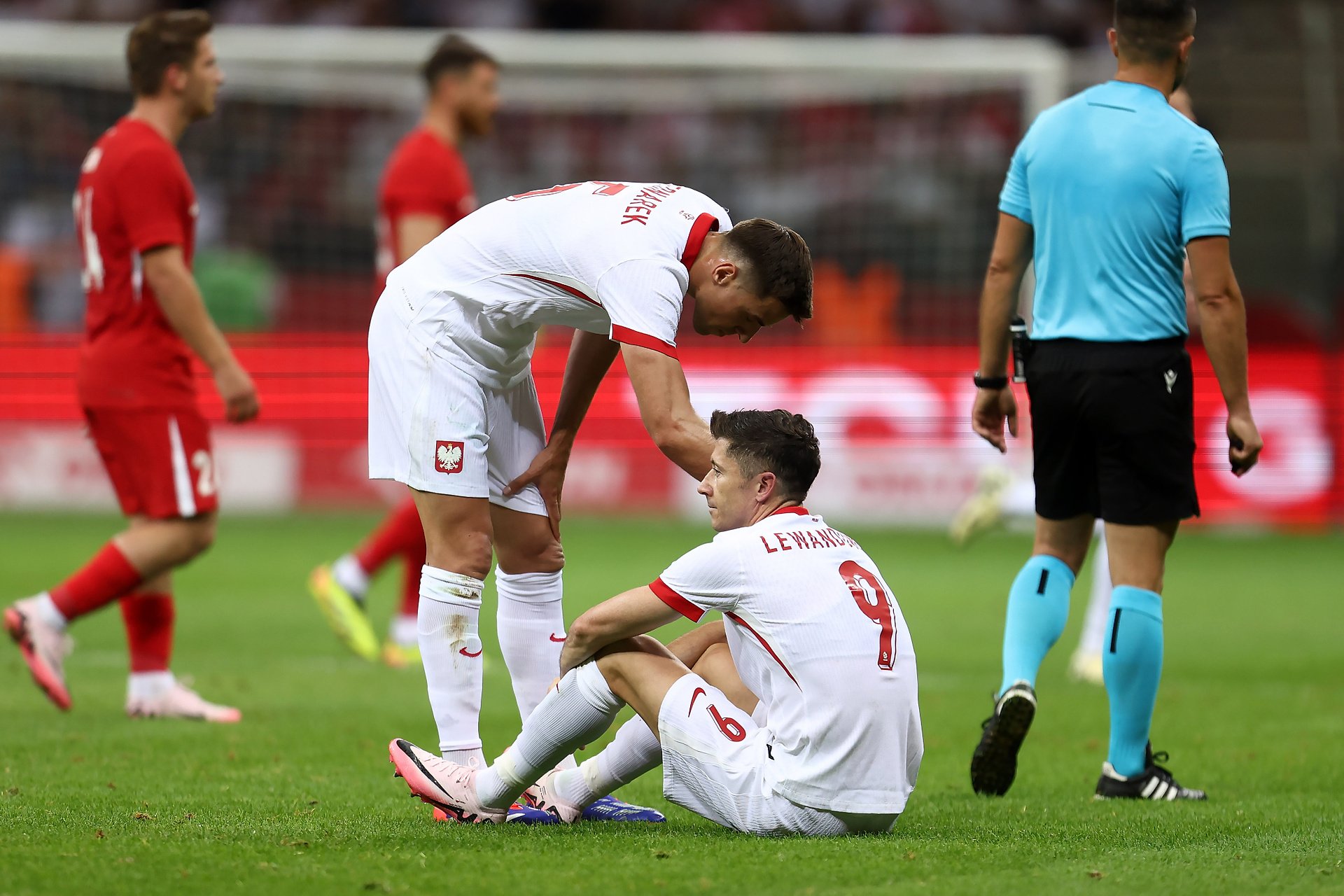 Lewandowski dính chấn thương, Ba Lan đối mặt thách thức lớn tại EURO 2024