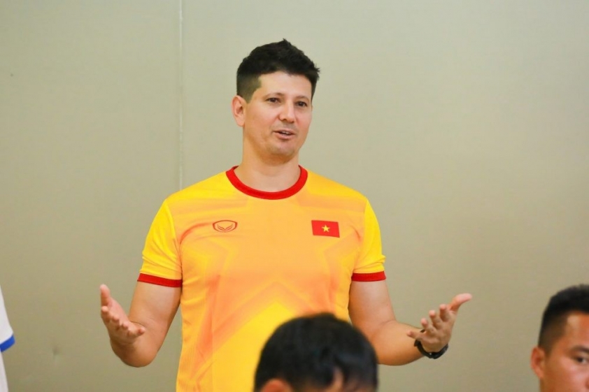 Chuyên gia người Ý Valdir Baldi tham gia khóa học HLV thủ môn chứng chỉ AFC tại Việt Nam