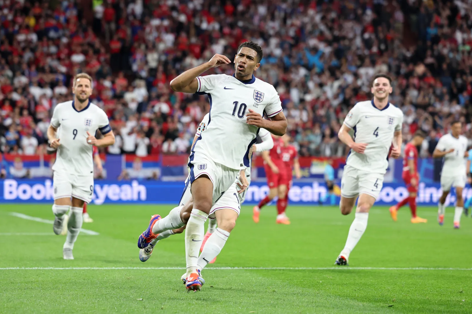 ĐT Anh: Từ Sự Ngáp Ngủ Đến Lối Chơi Thành Hình Tại EURO 2024