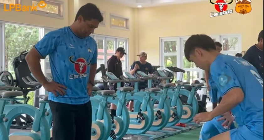 Nhà cựu vô địch HAGL tăng cường thể lực cùng chuyên gia người Brazil