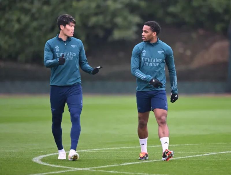 Arsenal vô địch Emirates Cup: Timber trở lại, Tomiyasu chấn thương, Calafiori gây ấn tượng