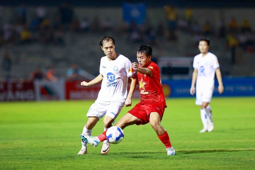 CLB Hà Tĩnh mở màn V-League 2024/2025 với chiến thắng lịch sử