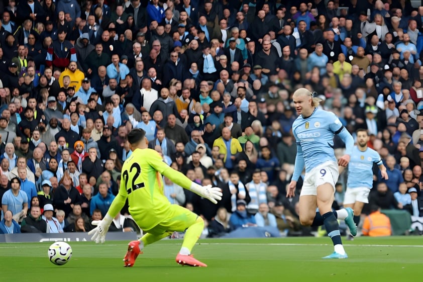 Man City may mắn gỡ hòa Arsenal ở những giây cuối cùng