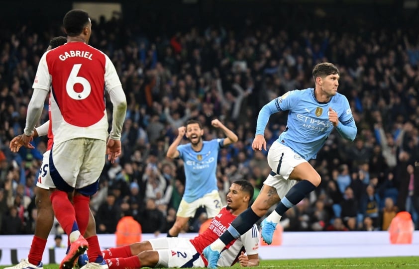 Man City may mắn gỡ hòa Arsenal ở những giây cuối cùng