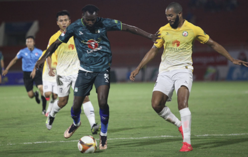 CLB HAGL Đối Mặt Án Phạt Nặng Từ FIFA Do Vụ Kiện Với Ngoại Binh Martin Dzilah