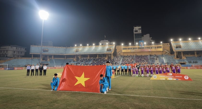 LPBank V.League 1-2024/25 Khai Mạc Đánh Dấu Mùa Giải Đầy Hứa Hẹn