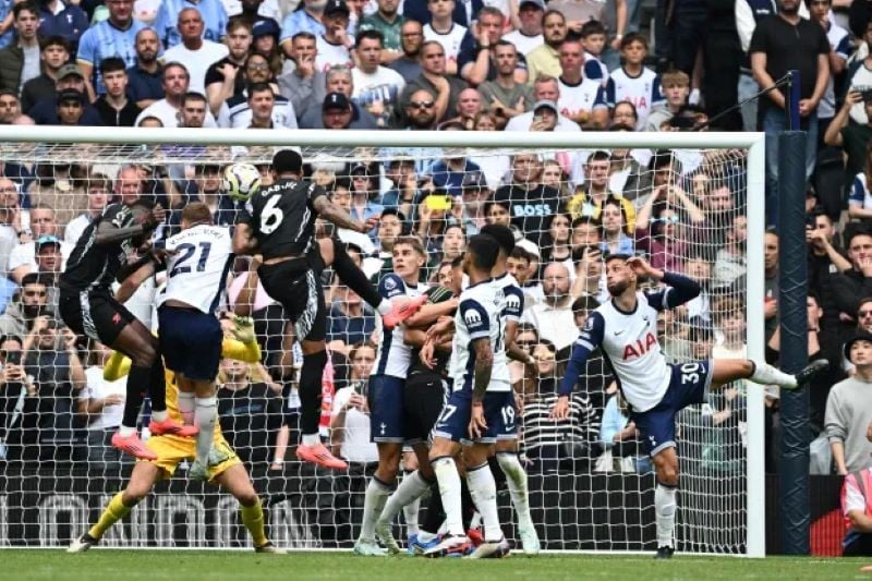 Điểm yếu chí tử của Tottenham bị Arsenal khai thác, khiến Pháo thủ giành chiến thắng