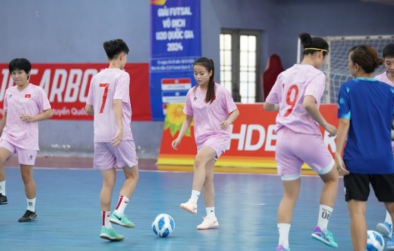 Đội Tuyển Futsal Nữ Việt Nam Khởi Động Chặng Đường Chuẩn Bị Cho Giải Giao Hữu Quốc Tế