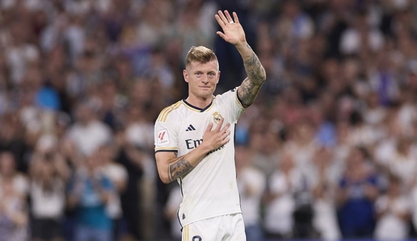 Huyền thoại Real Madrid, Toni Kroos, trở lại Bernabéu giữa những lời kêu gọi tái xuất