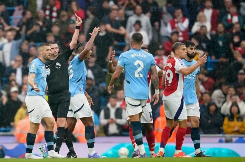 Arsenal đối mặt với khủng hoảng kỷ luật HLV Arteta tìm cách biến thách thức thành động lực