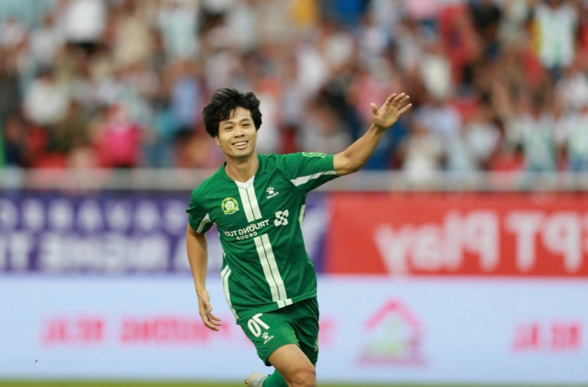 Nguyễn Công Phượng lập công, HLV Nguyễn Anh Đức tiết lộ tình trạng sức khỏe đáng lo ngại