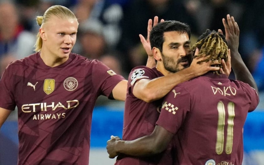 Jeremy Doku lập kỷ lục Champions League với 26 lần chạm bóng trong vòng cấm đối thủ